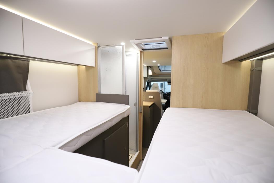 LMC Tourer Lift 730 G 2022