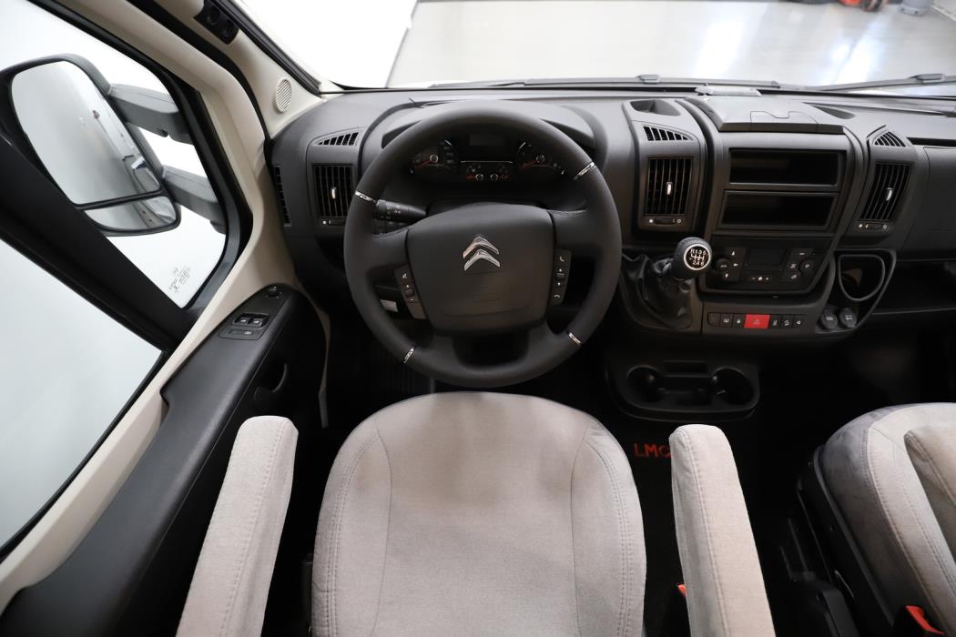 LMC Tourer Lift 730 G 2022
