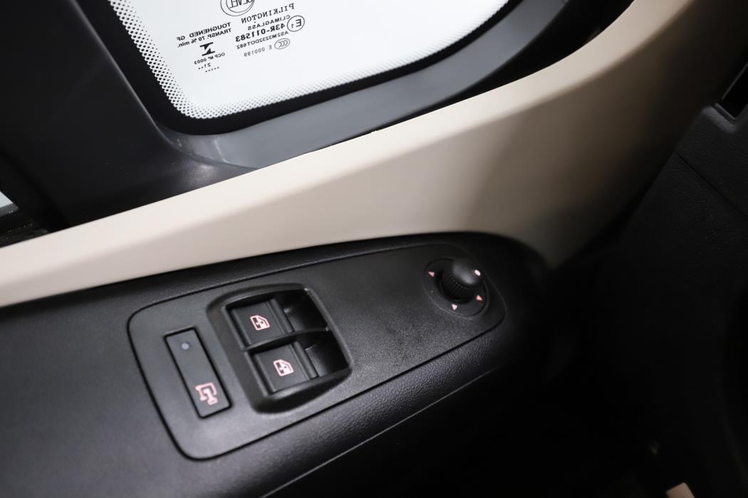 LMC Tourer Lift 730 G 2022