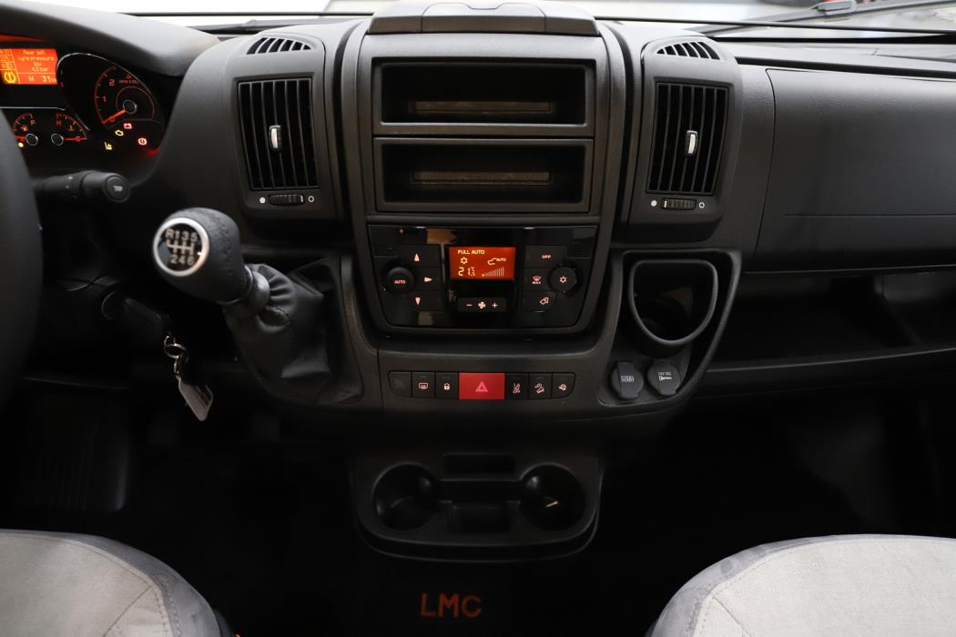LMC Tourer Lift 730 G 2022