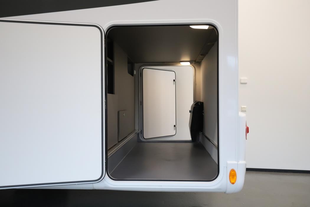 LMC Tourer Lift 730 G 2022