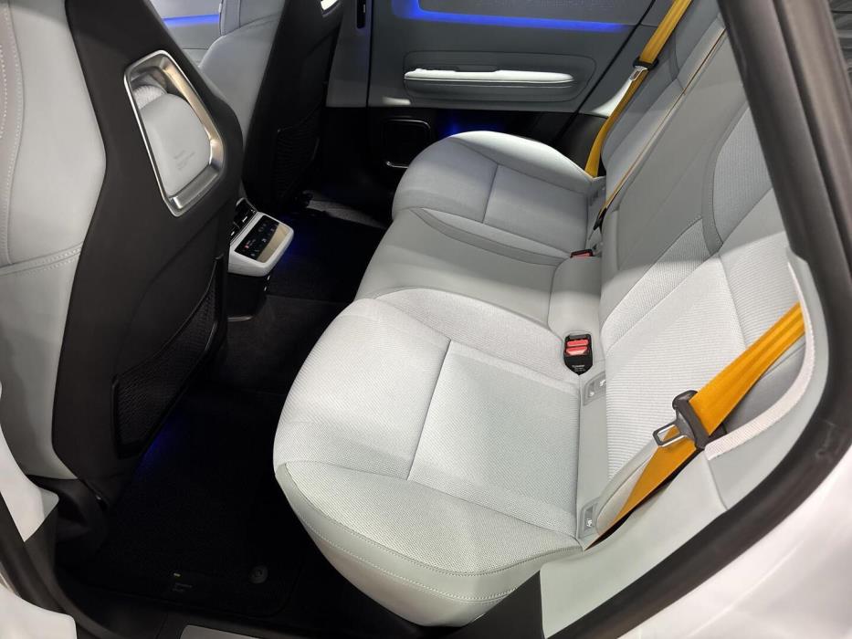 POLESTAR 4 2025