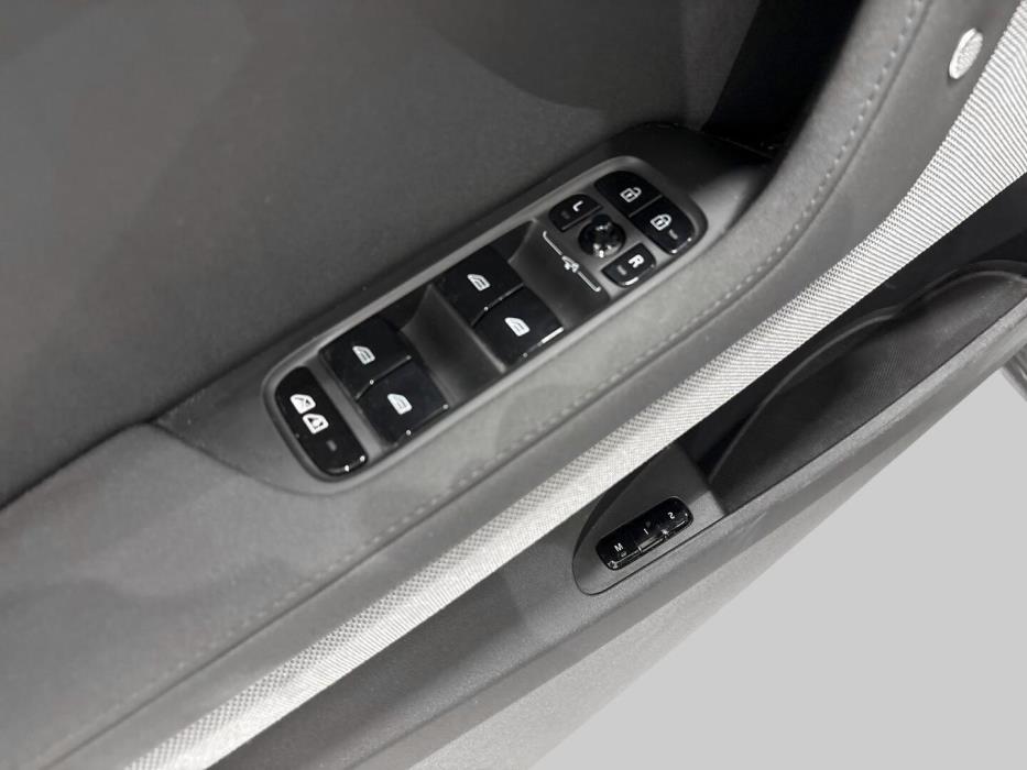 POLESTAR 2 2024