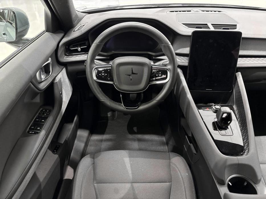 POLESTAR 2 2024