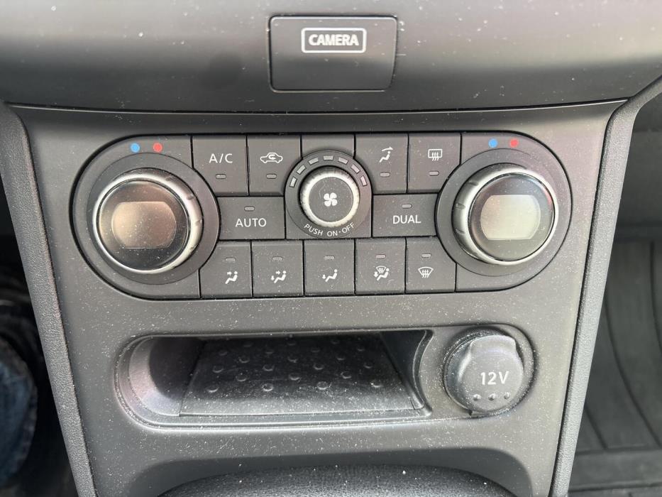 NISSAN Qashqai 2013