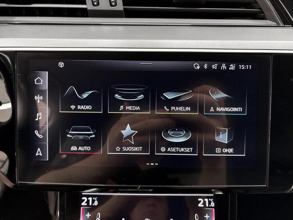 AUDI e-tron 2022