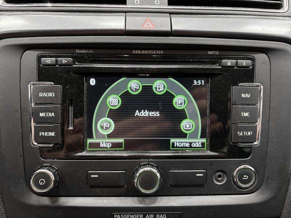 SKODA Superb 2012