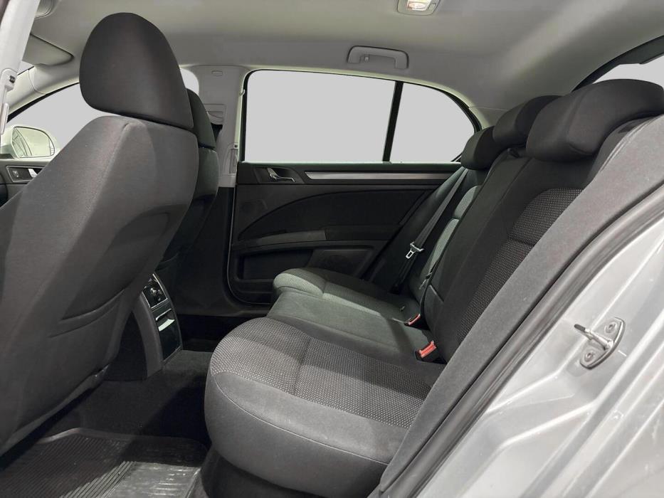 SKODA Superb 2012