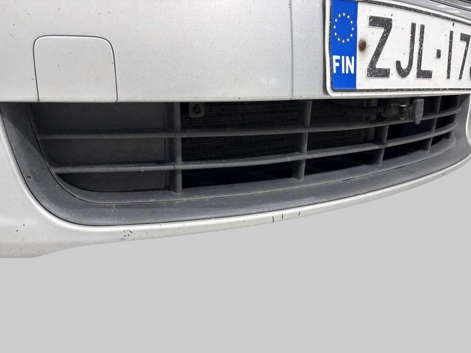 SKODA Superb 2012
