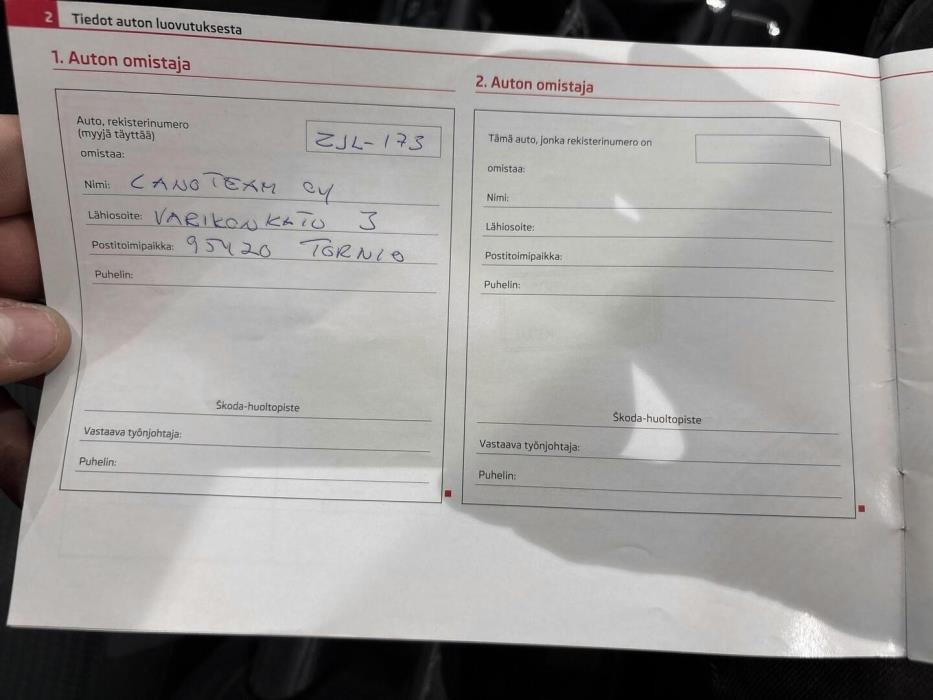 SKODA Superb 2012