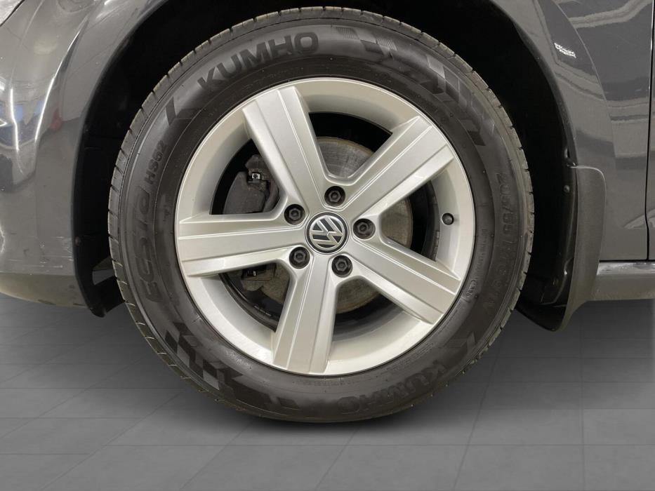 VOLKSWAGEN Golf 2014