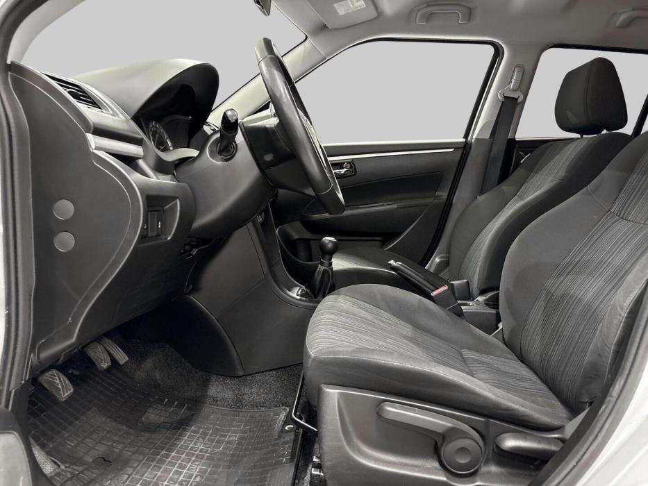 SUZUKI Swift 2014