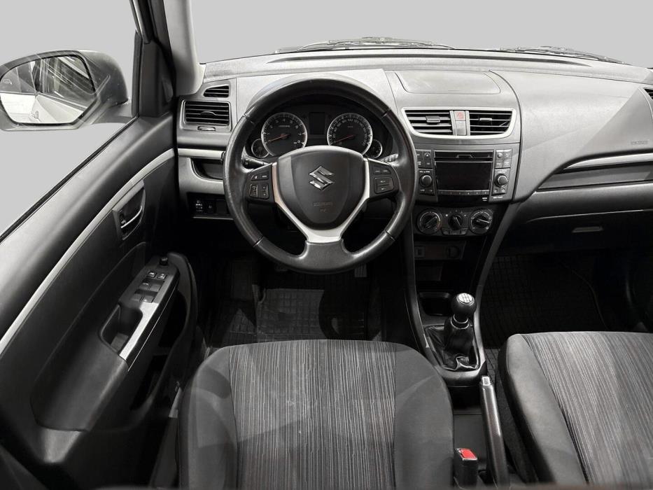 SUZUKI Swift 2014