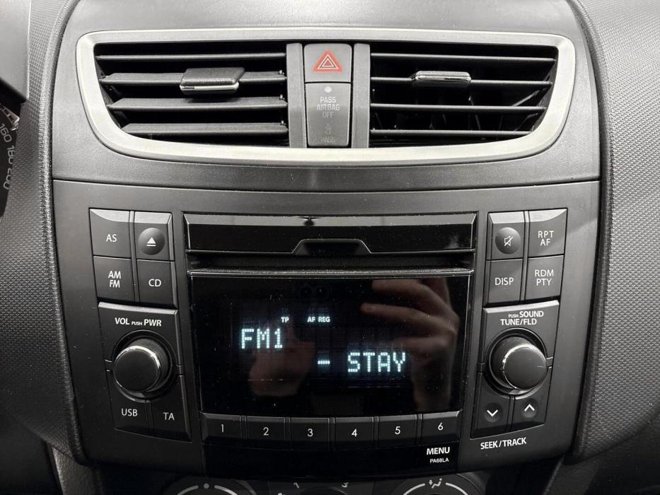 SUZUKI Swift 2014