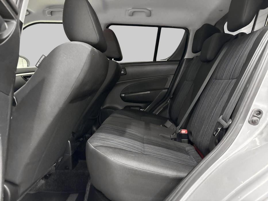 SUZUKI Swift 2014
