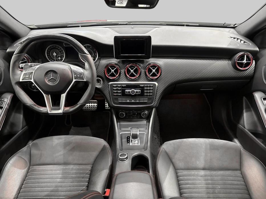 MERCEDES-BENZ A 2014