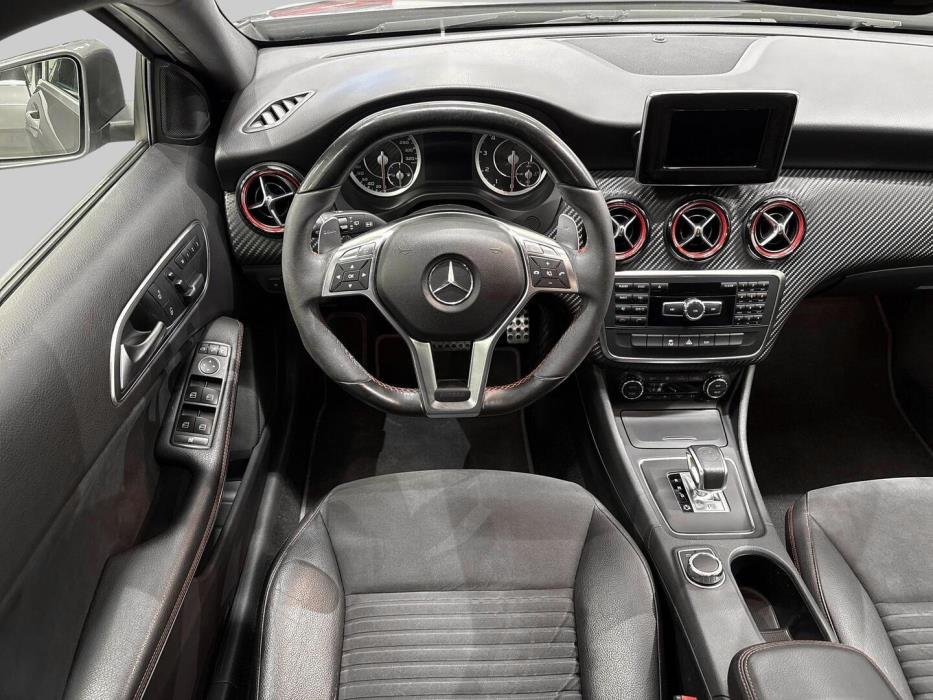 MERCEDES-BENZ A 2014