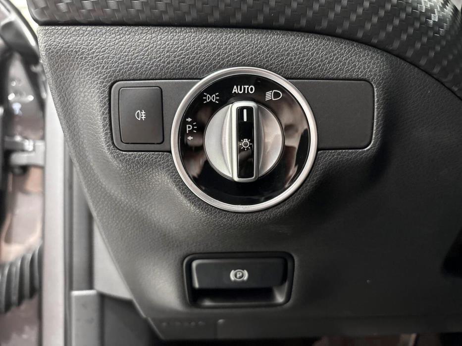 MERCEDES-BENZ A 2014