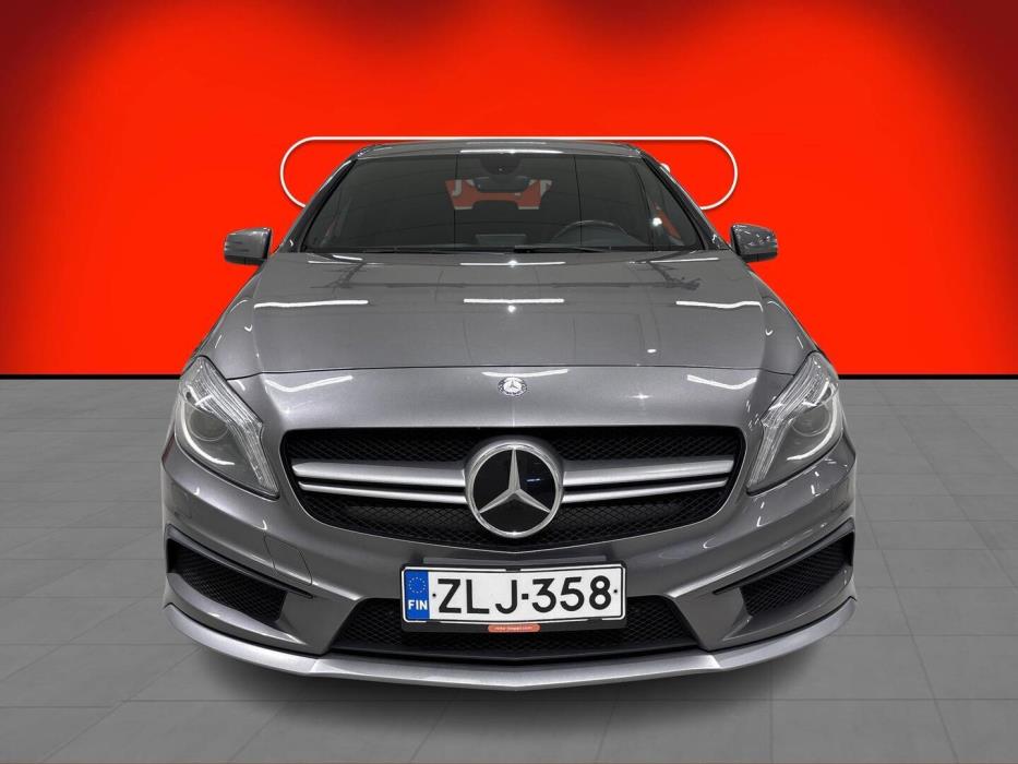 MERCEDES-BENZ A 2014