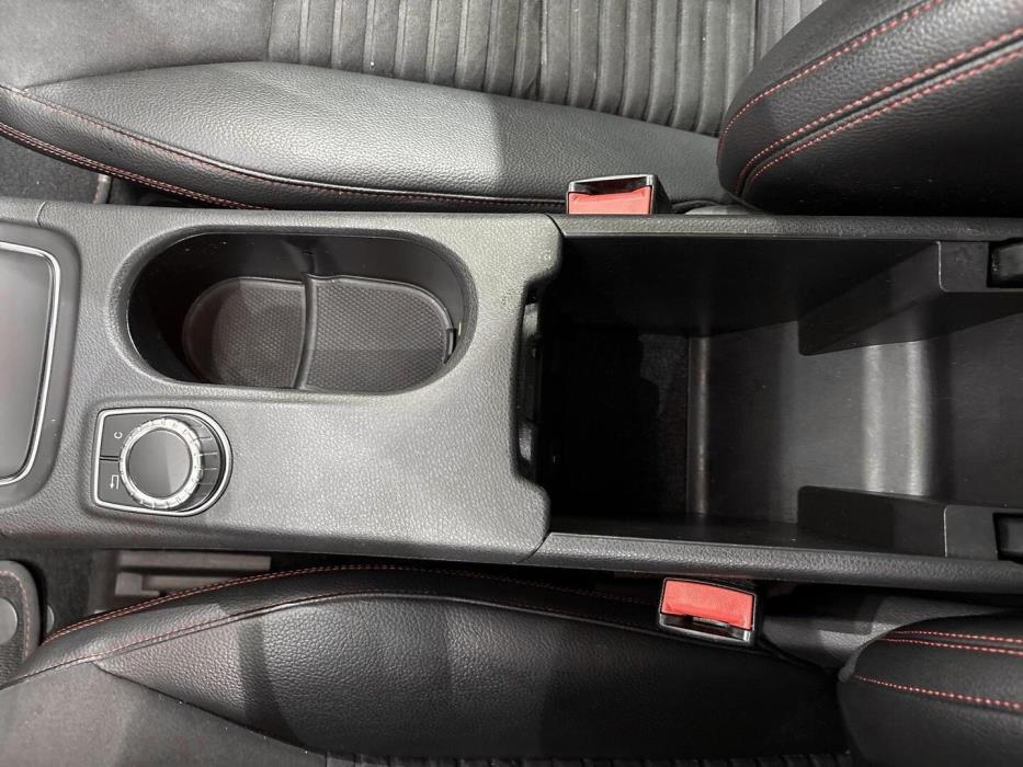 MERCEDES-BENZ A 2014