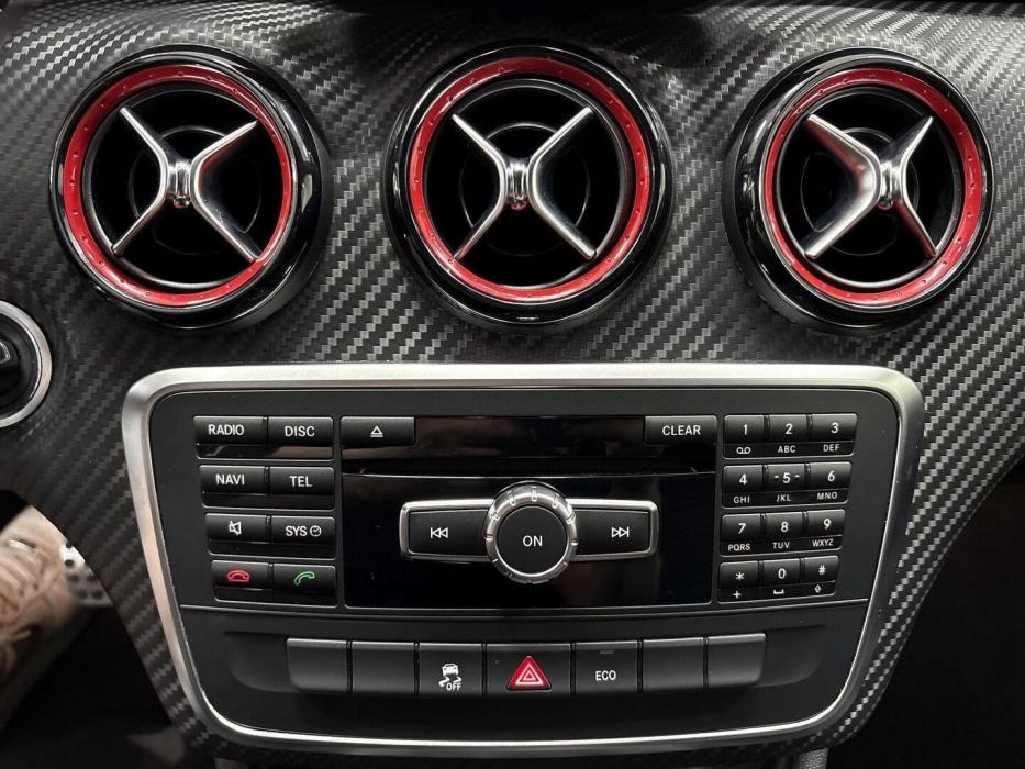 MERCEDES-BENZ A 2014