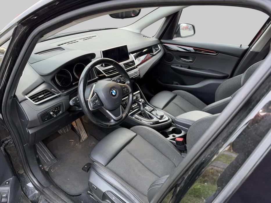 BMW 225 2019