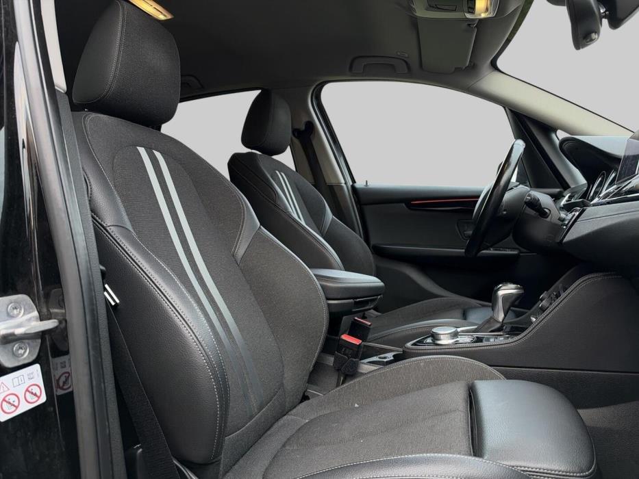 BMW 225 2019