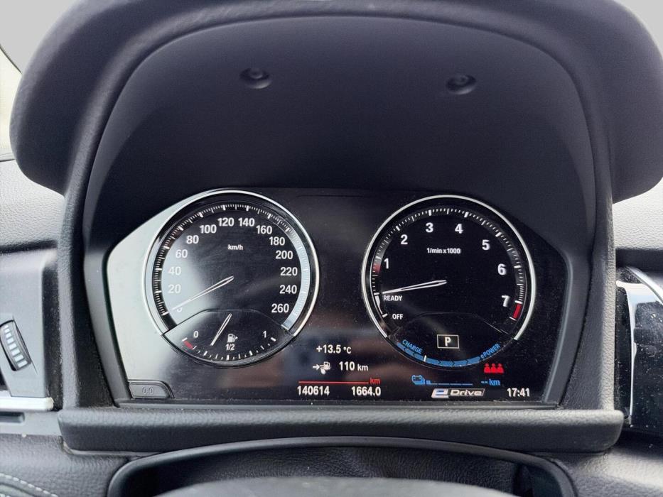 BMW 225 2019