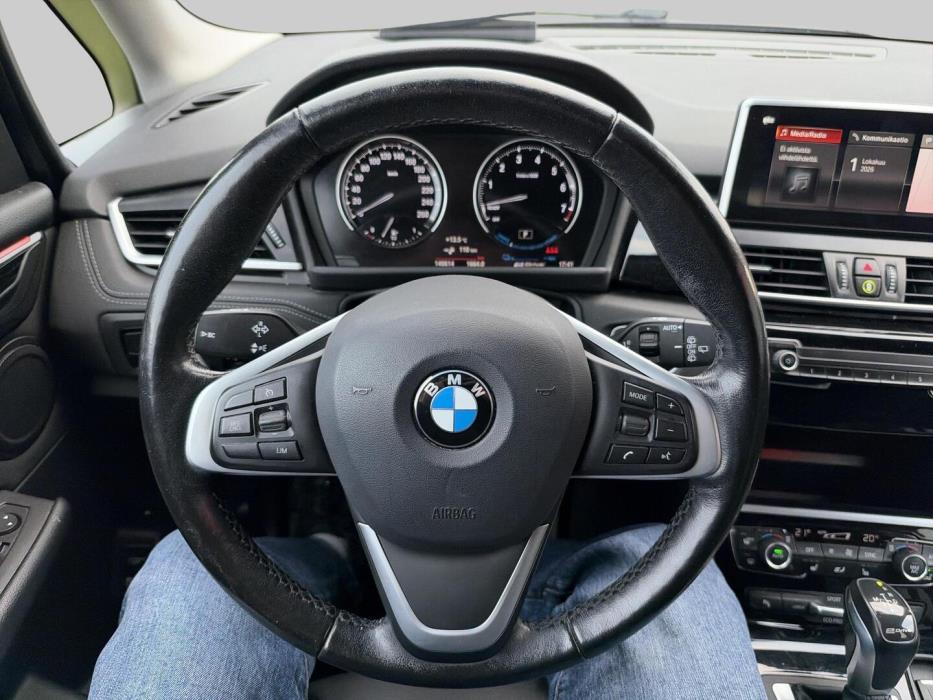 BMW 225 2019