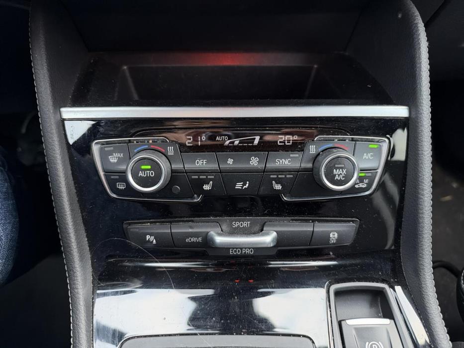 BMW 225 2019