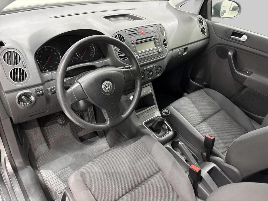 VOLKSWAGEN Golf 2006