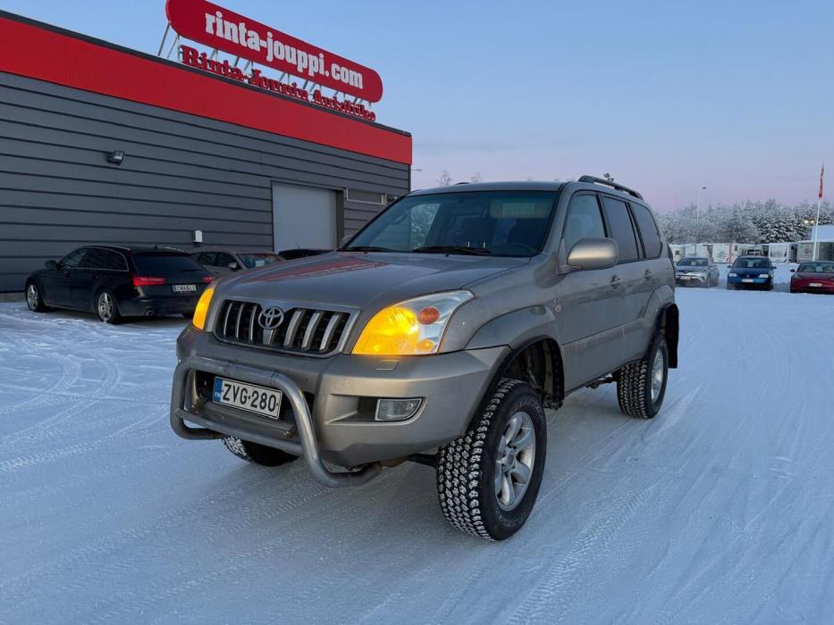 TOYOTA Land Cruiser 2004