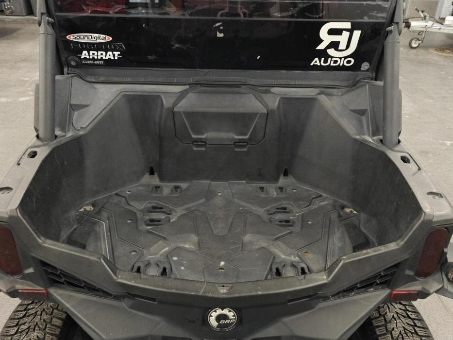 CAN-AM MAVERICK 2022