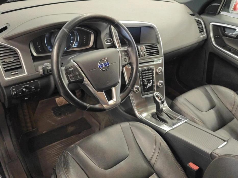 VOLVO XC60 2016