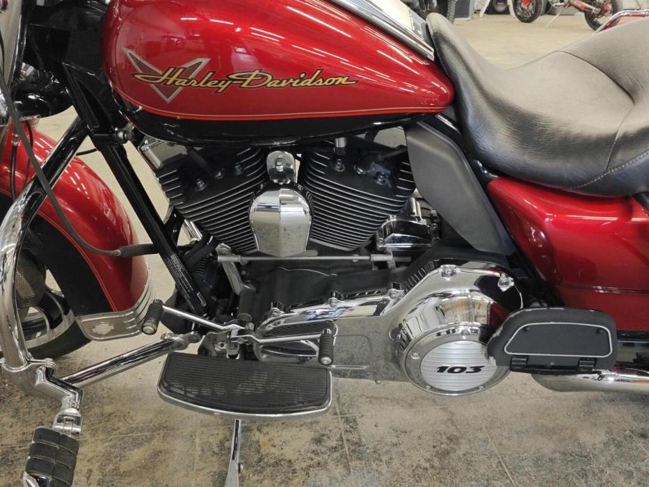 HARLEY-DAVIDSON TOURING 2012