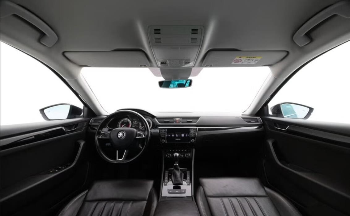 SKODA SUPERB 2016