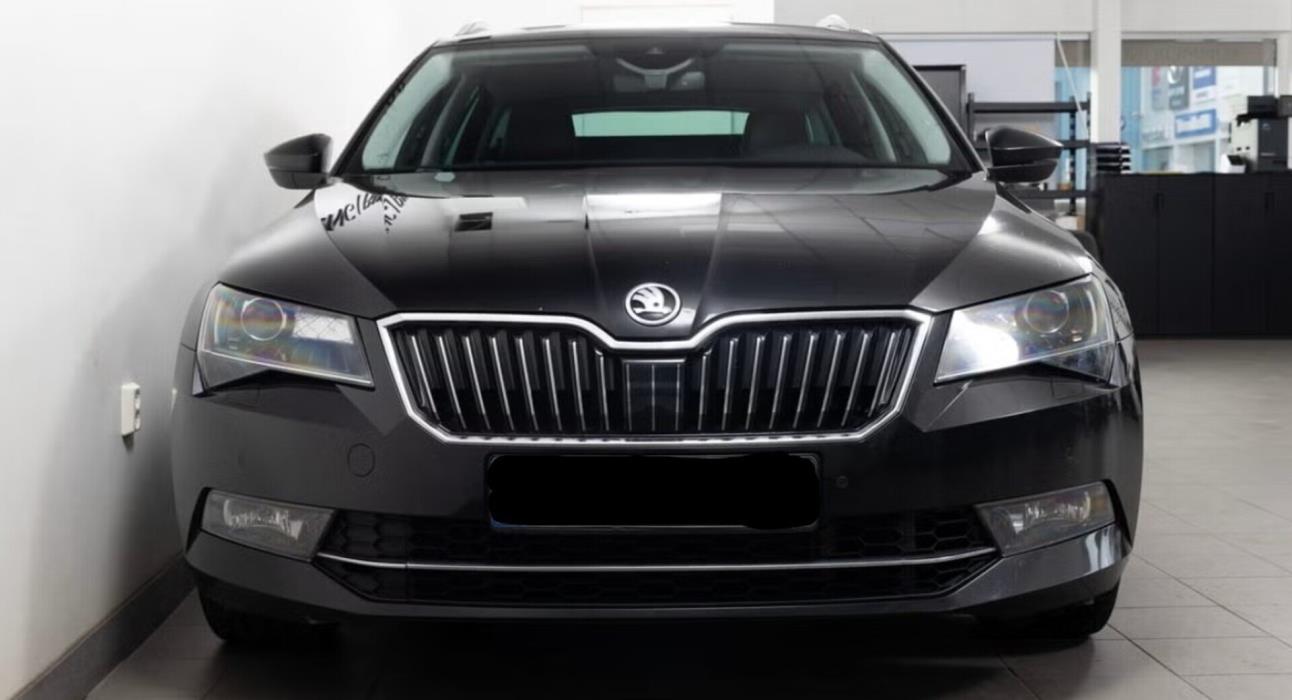 SKODA SUPERB 2016