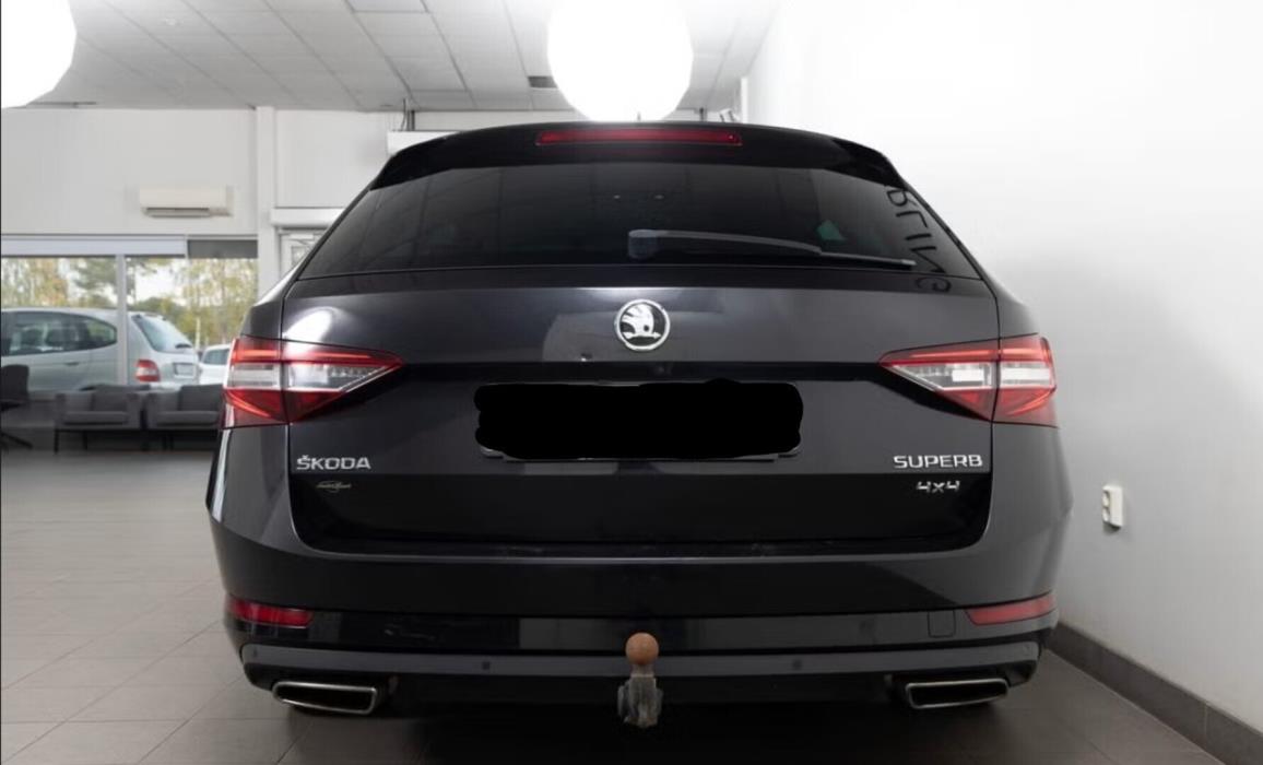 SKODA SUPERB 2016
