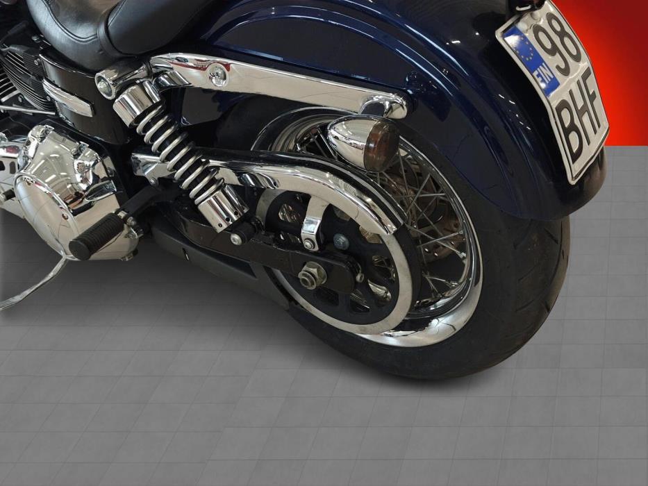 HARLEY-DAVIDSON DYNA 2013