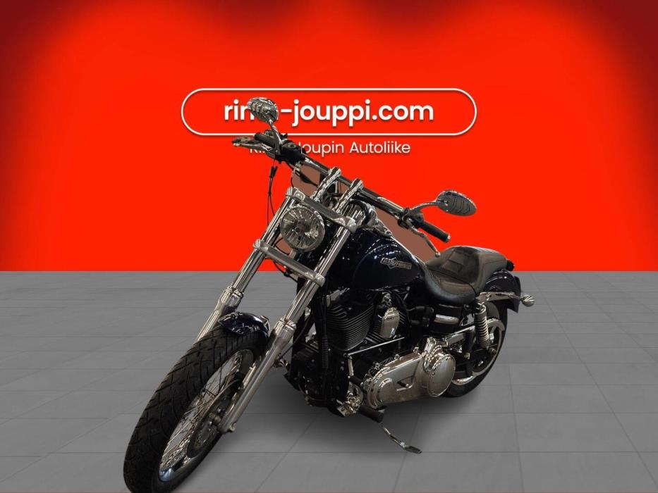 HARLEY-DAVIDSON DYNA 2013