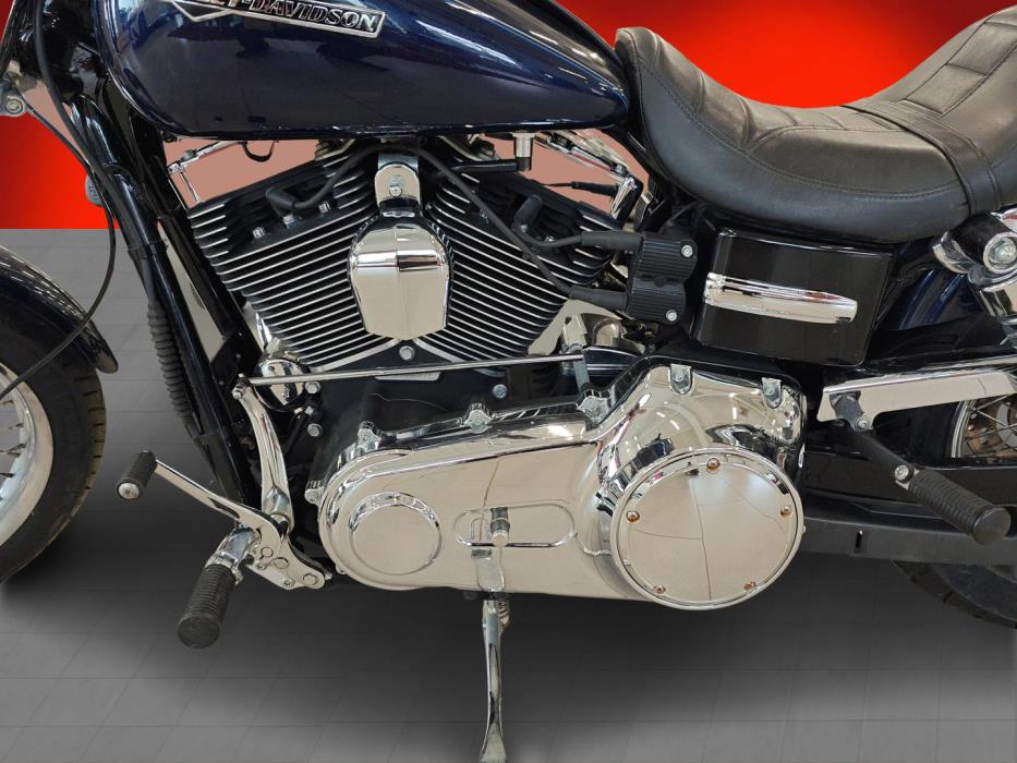 HARLEY-DAVIDSON DYNA 2013