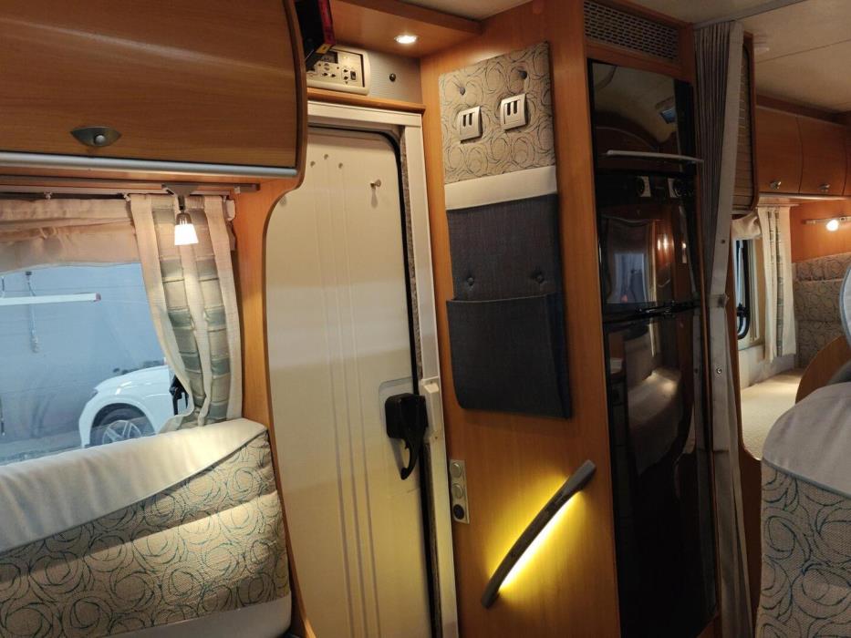 BÜRSTNER Nexxo T 720 2011
