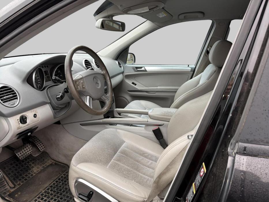 MERCEDES-BENZ ML 2005