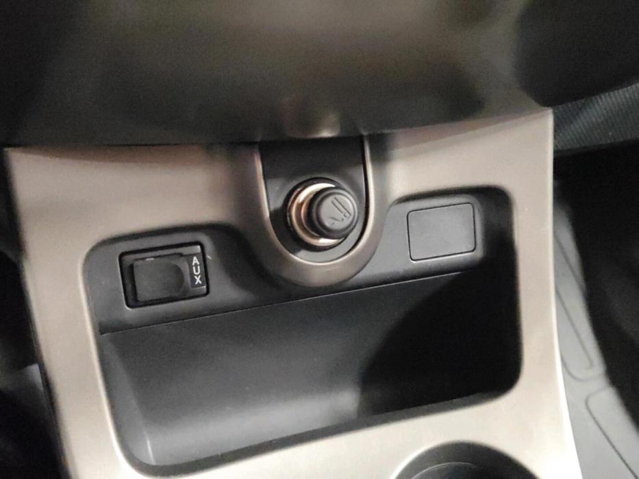 TOYOTA Urban Cruiser 2012