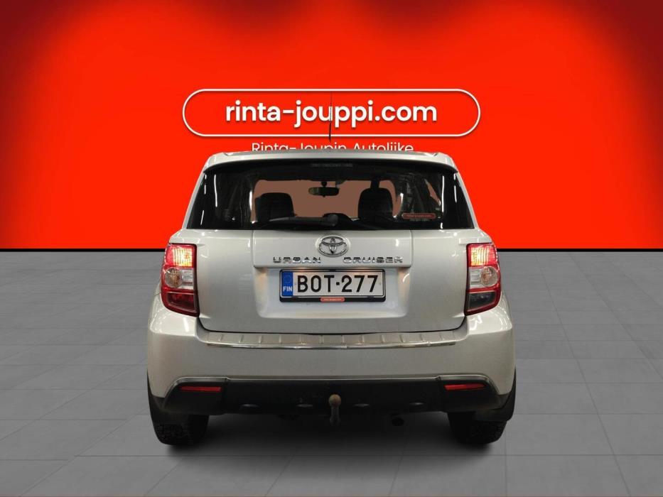 TOYOTA Urban Cruiser 2012