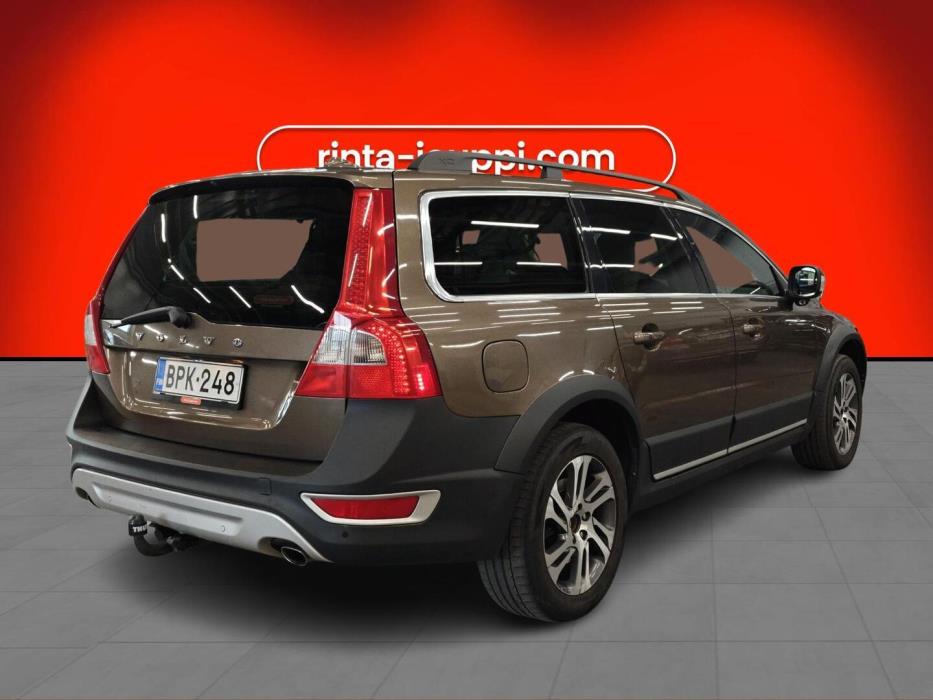 VOLVO XC70 2011