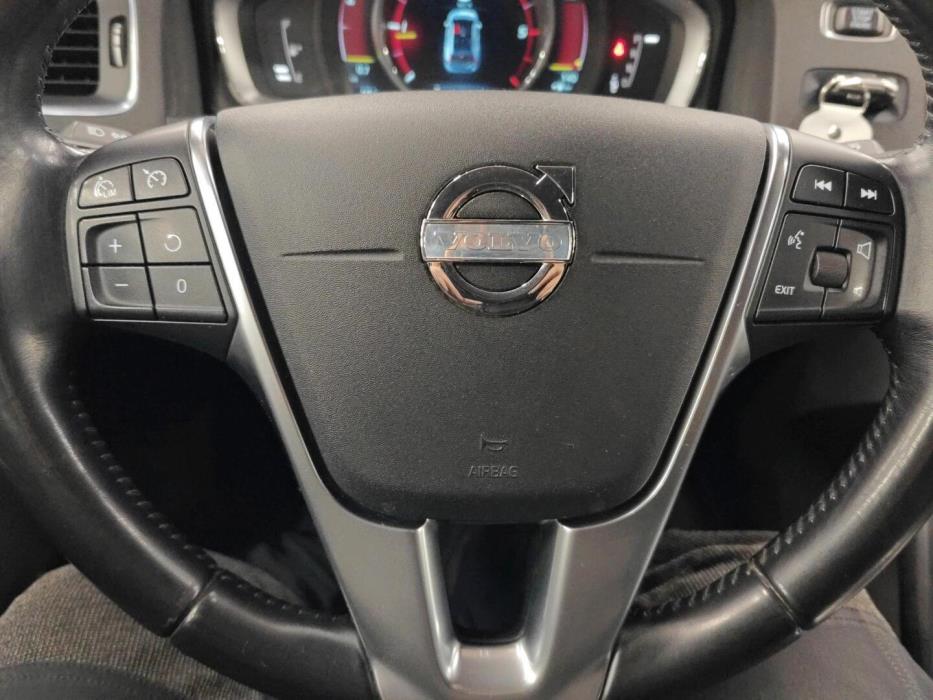 VOLVO V60 2014