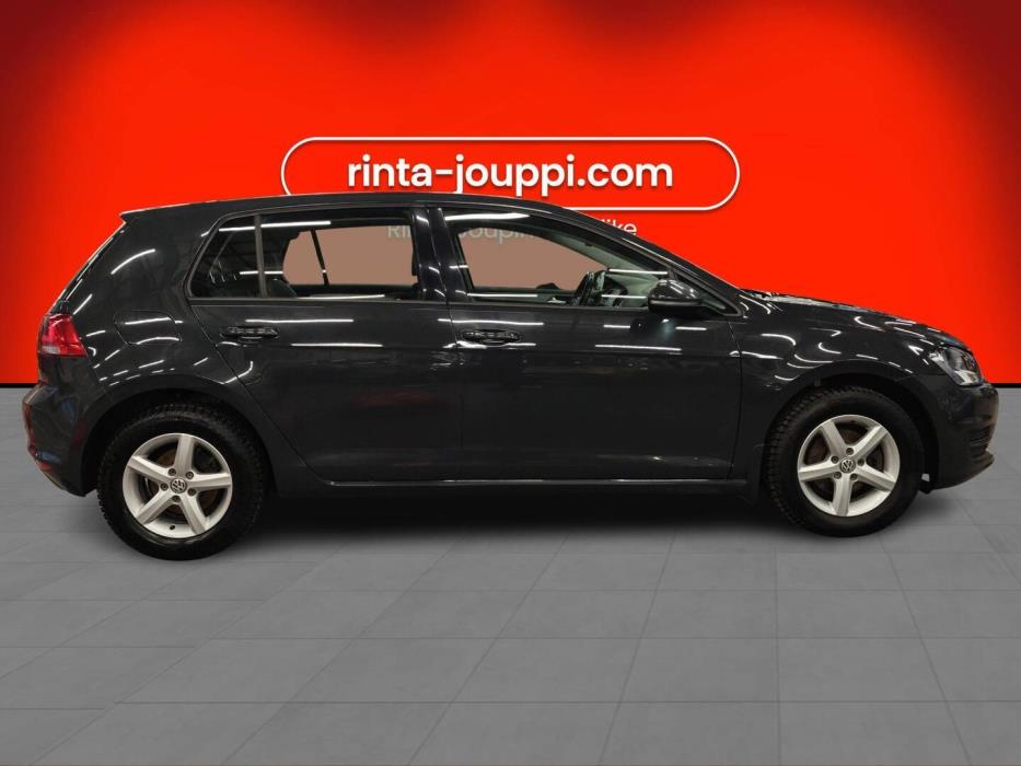 VOLKSWAGEN Golf 2014