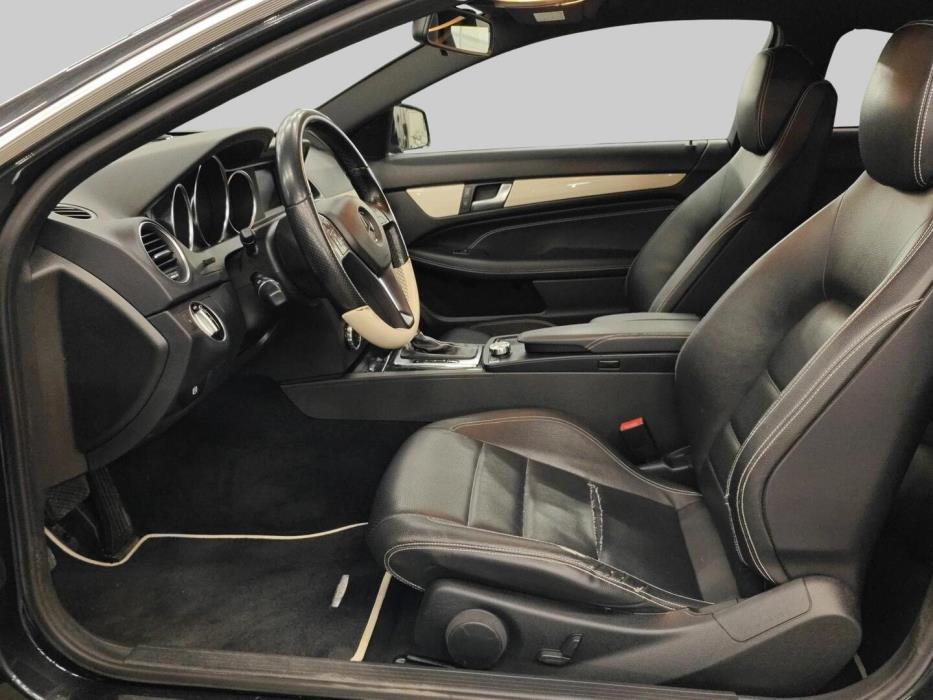 MERCEDES-BENZ C 2012