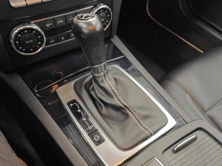 MERCEDES-BENZ C 2012